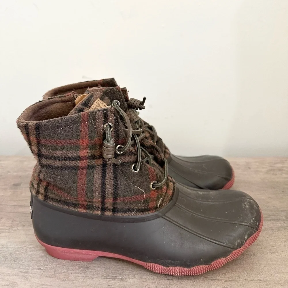 SPERRY Womens Sz 7m Saltwater Wool Plaid Duck Boots STS95922 outdoors winter